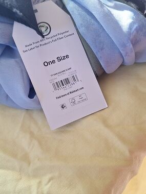 NWT Time and Tru Bundle |🧣🧢| Hat + Scarf + 4 clips